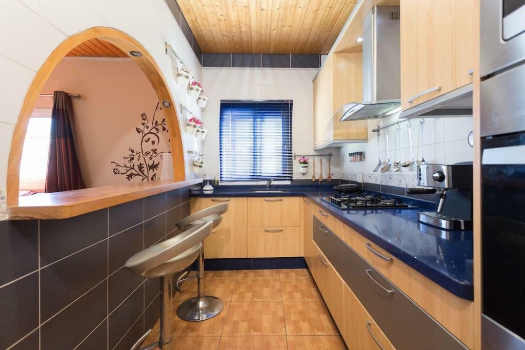 Villa Blanca Tenerife - Private Rooms - Terrace And Bbq, 5 Minutes From The Beach And Airport San Isidro  Eksteriør bilde